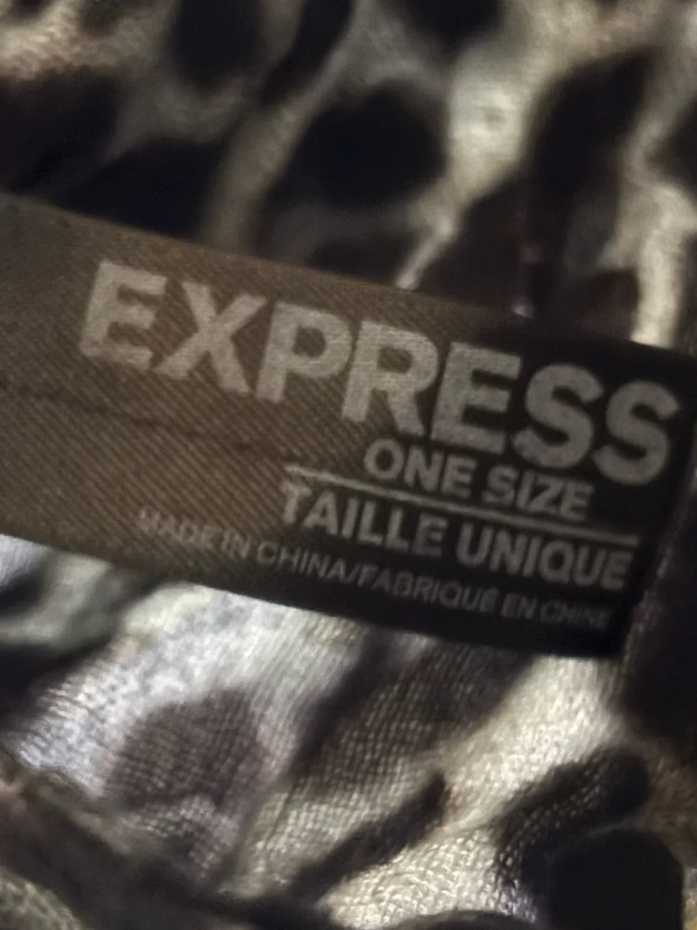 Y2K Leopard Print Infinity Scarf - Black & Gray